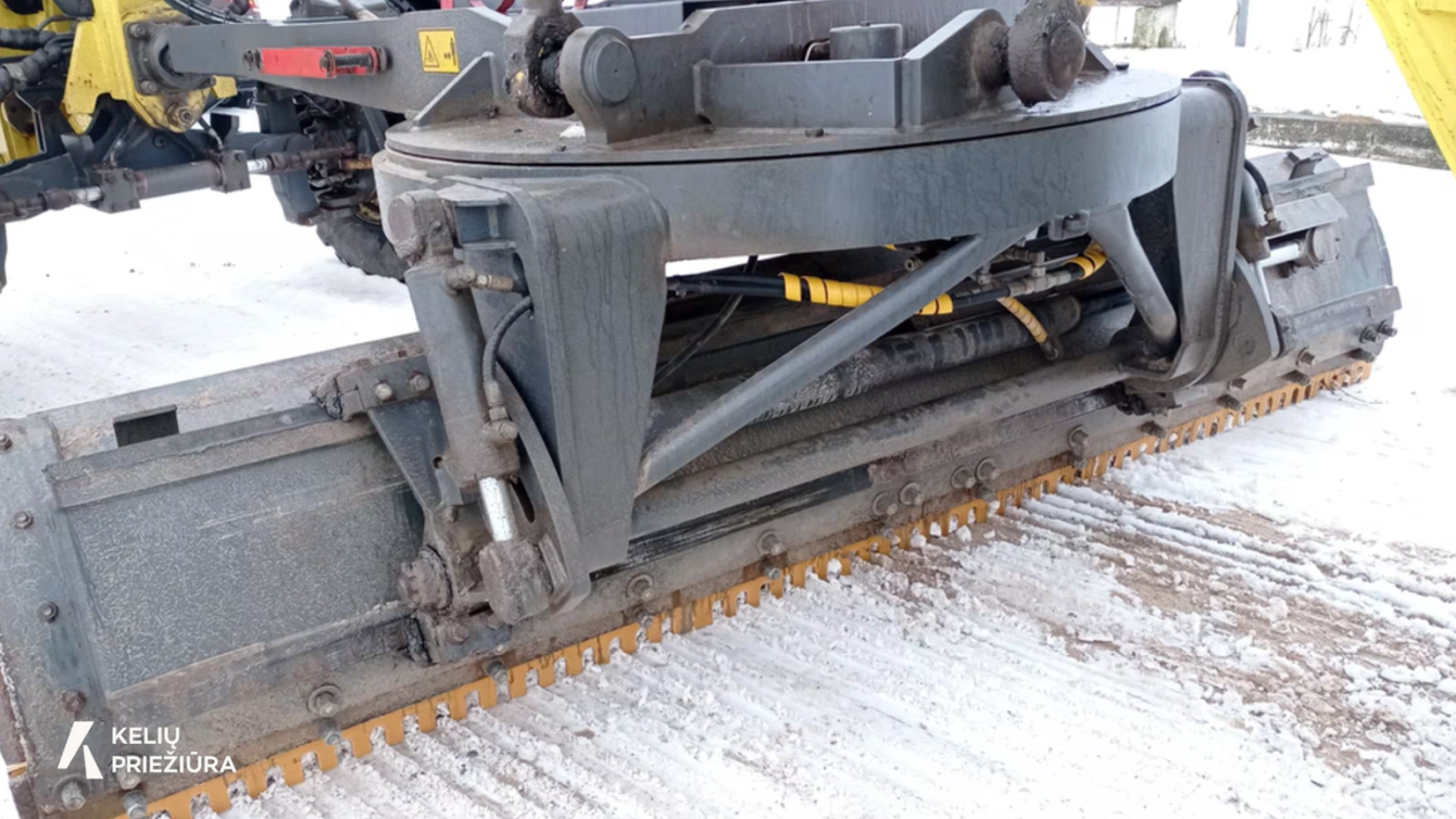 Iki savaitės pabaigos bus pabarstyti ir žemiausio priežiūros lygio keliai